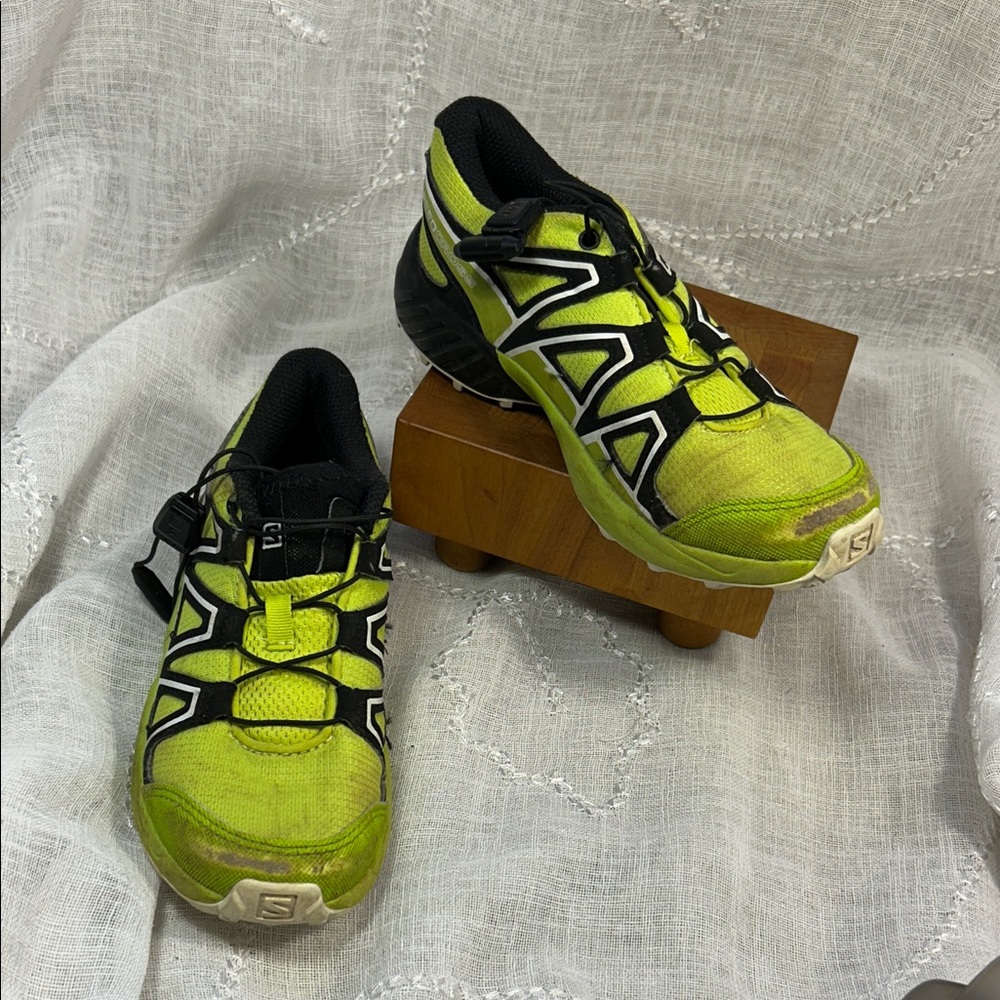 Asics kids super creat sneakers